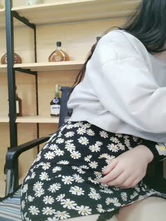 黄的让人湿的高嗨段子第二次单男内射老婆